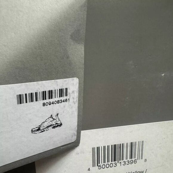 Balenciaga Womens Triple S Sneaker White Size EU35 C US5 - Picture 7 of 7